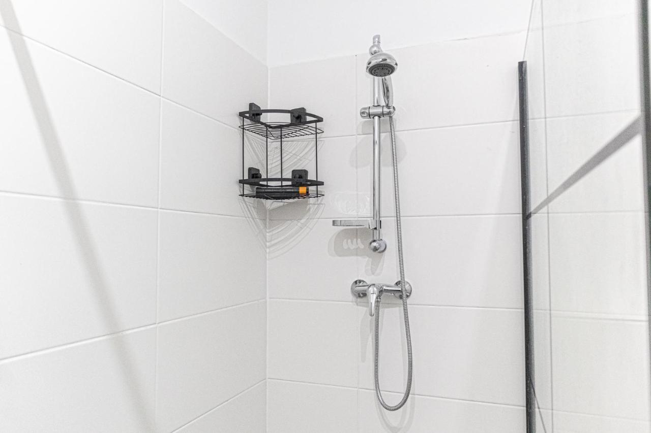 9 Min From Center - Beautiful Near U1 Reumannplatz Apartment